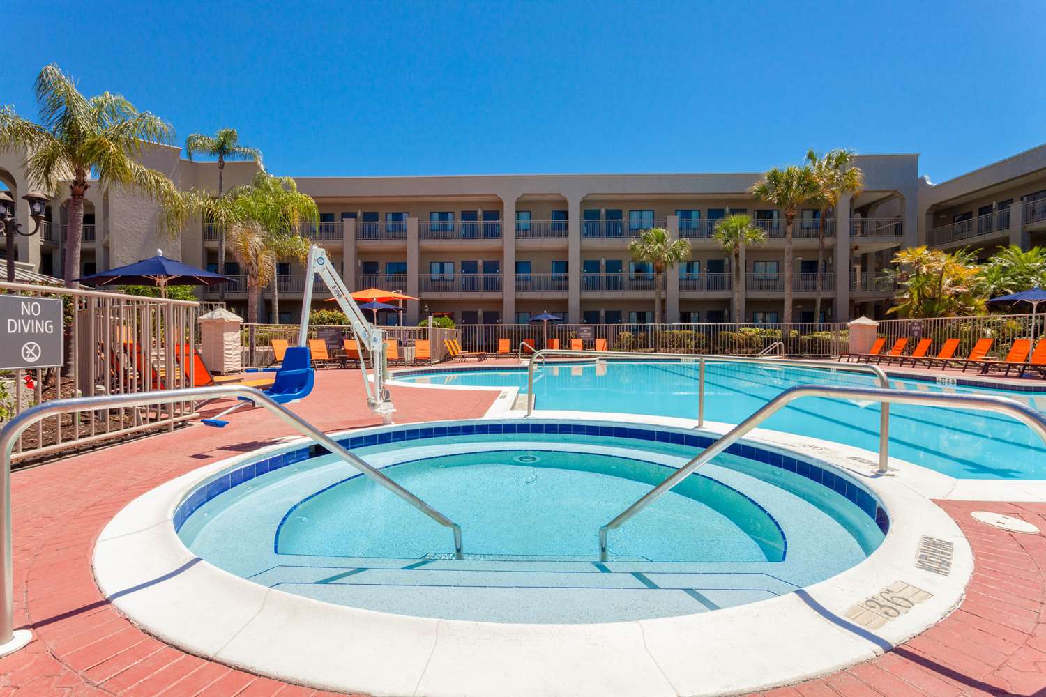 La Quinta Inn Suites By Wyndham Ft Myers Sanibel Gateway 39/58