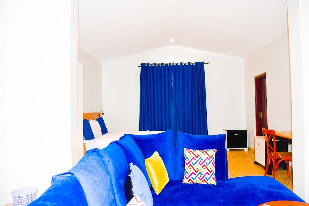 Jewelstone Hotel 29/69