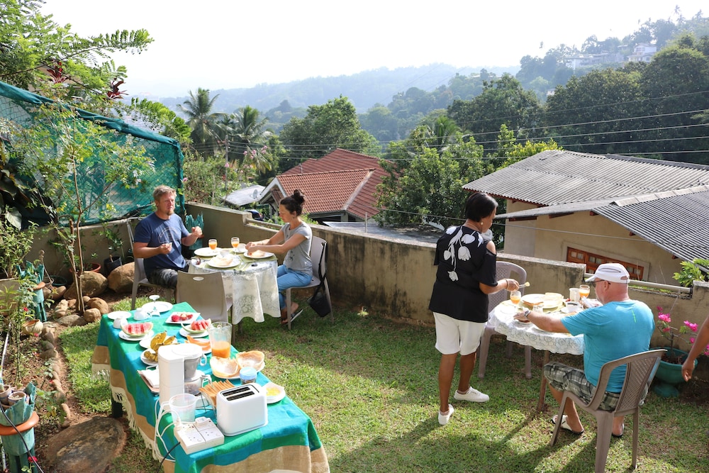 Bethel Homestay 3/63