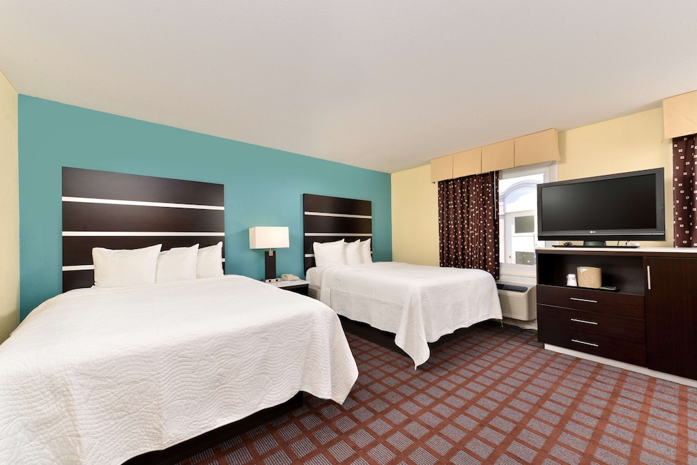 Room, 2 Queen Beds