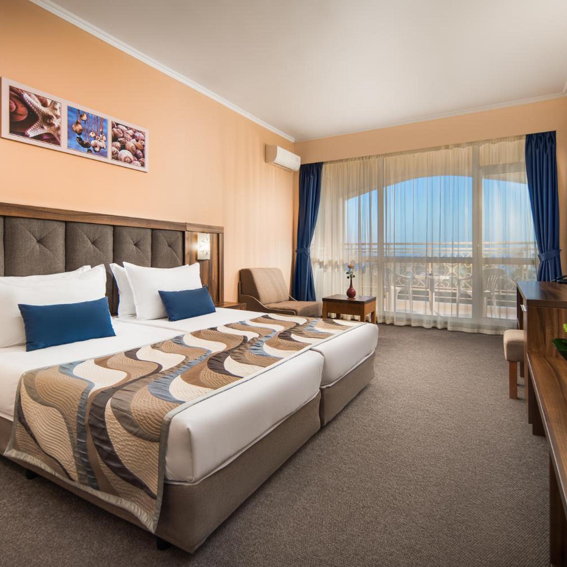 Comfort, Single Bed, Balcony, Pool Access