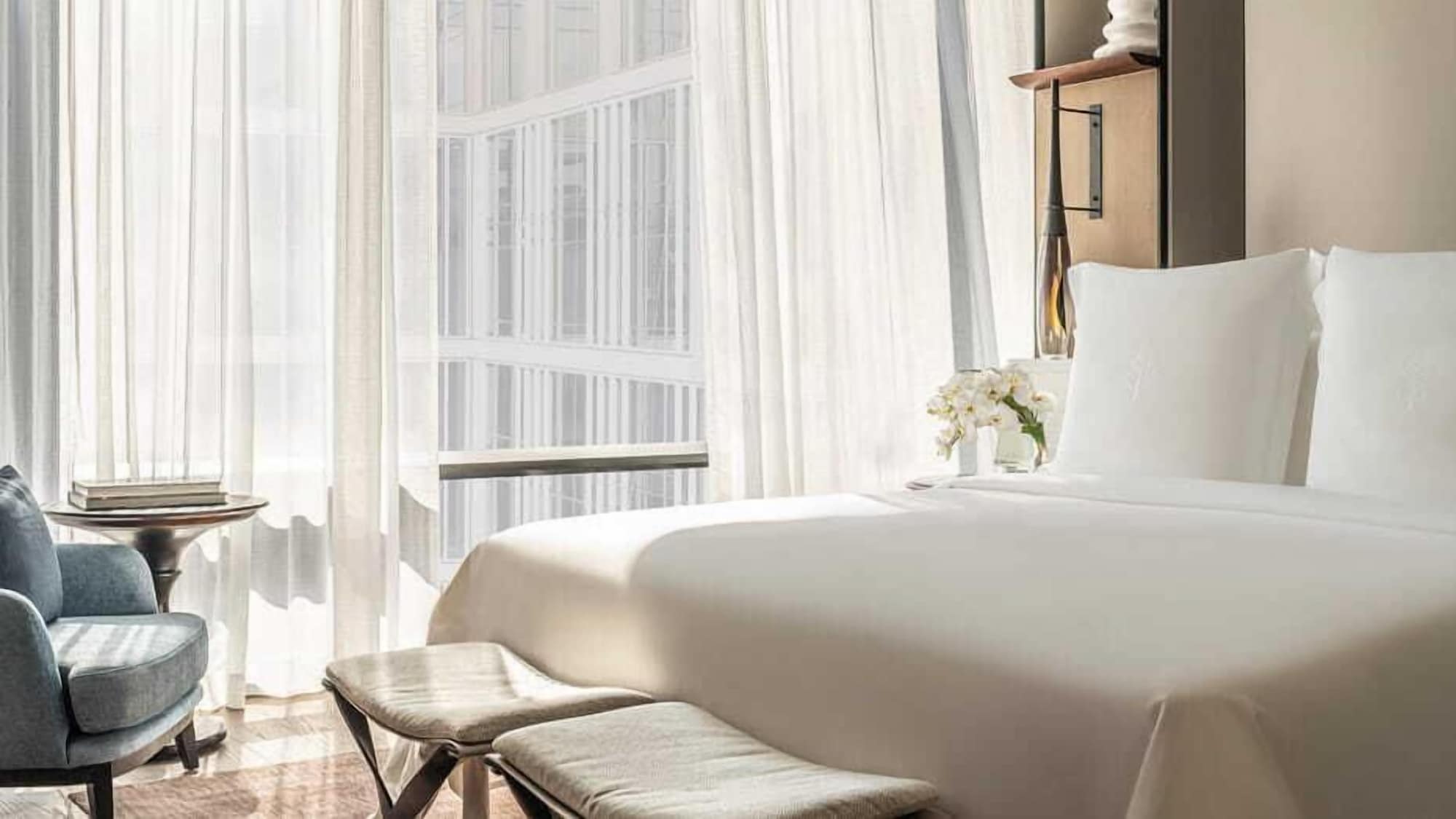 DELUXE, KING BED, RIVER VIEW