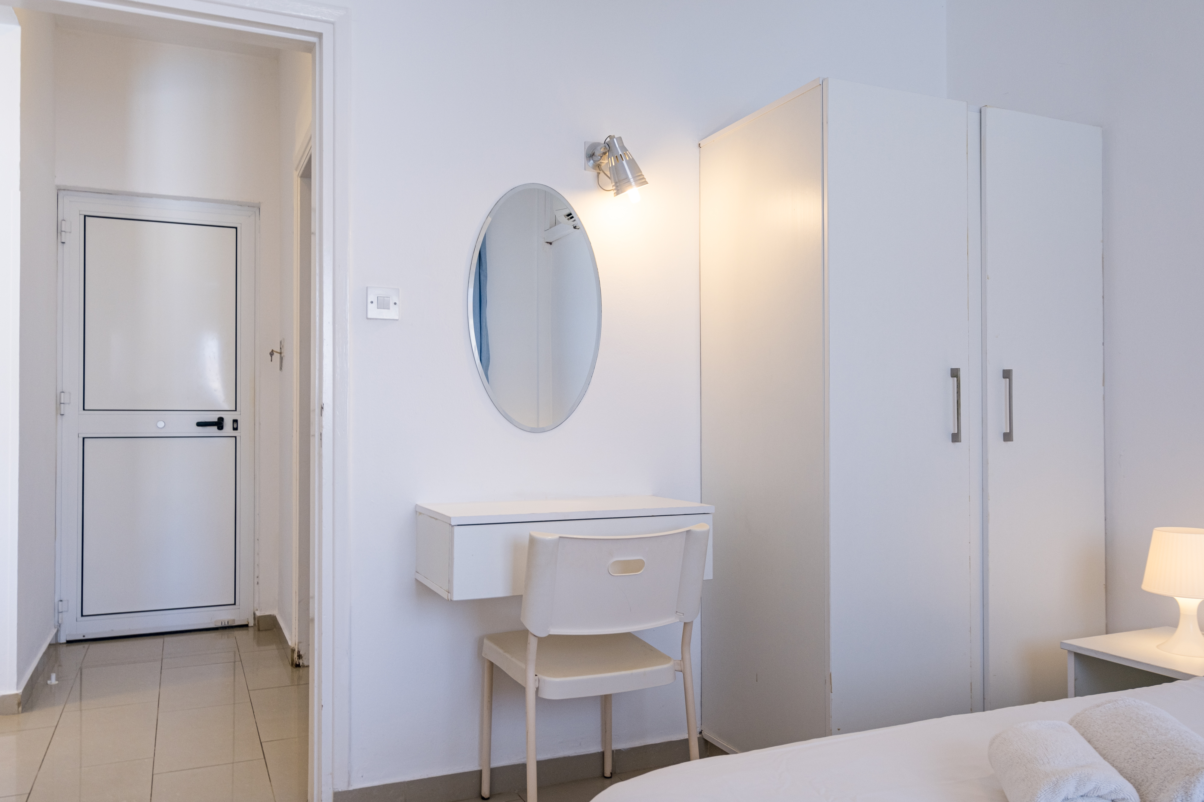 Anais Bay Apartment 50/50