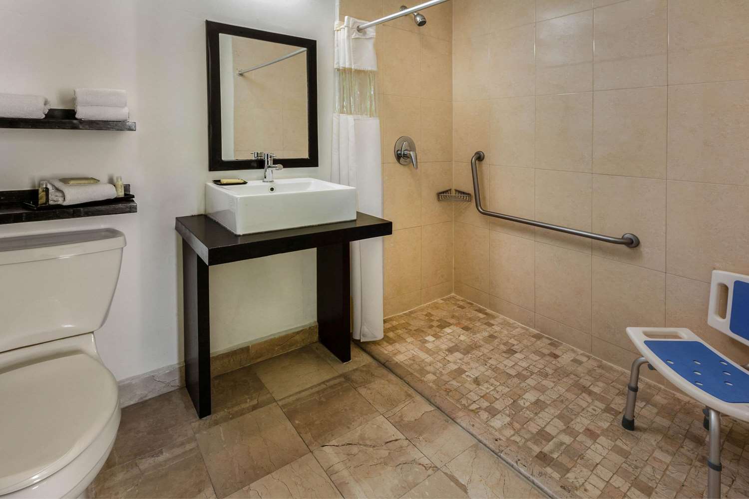 La Quinta by Wyndham Puebla Palmas Angelopolis 24/24