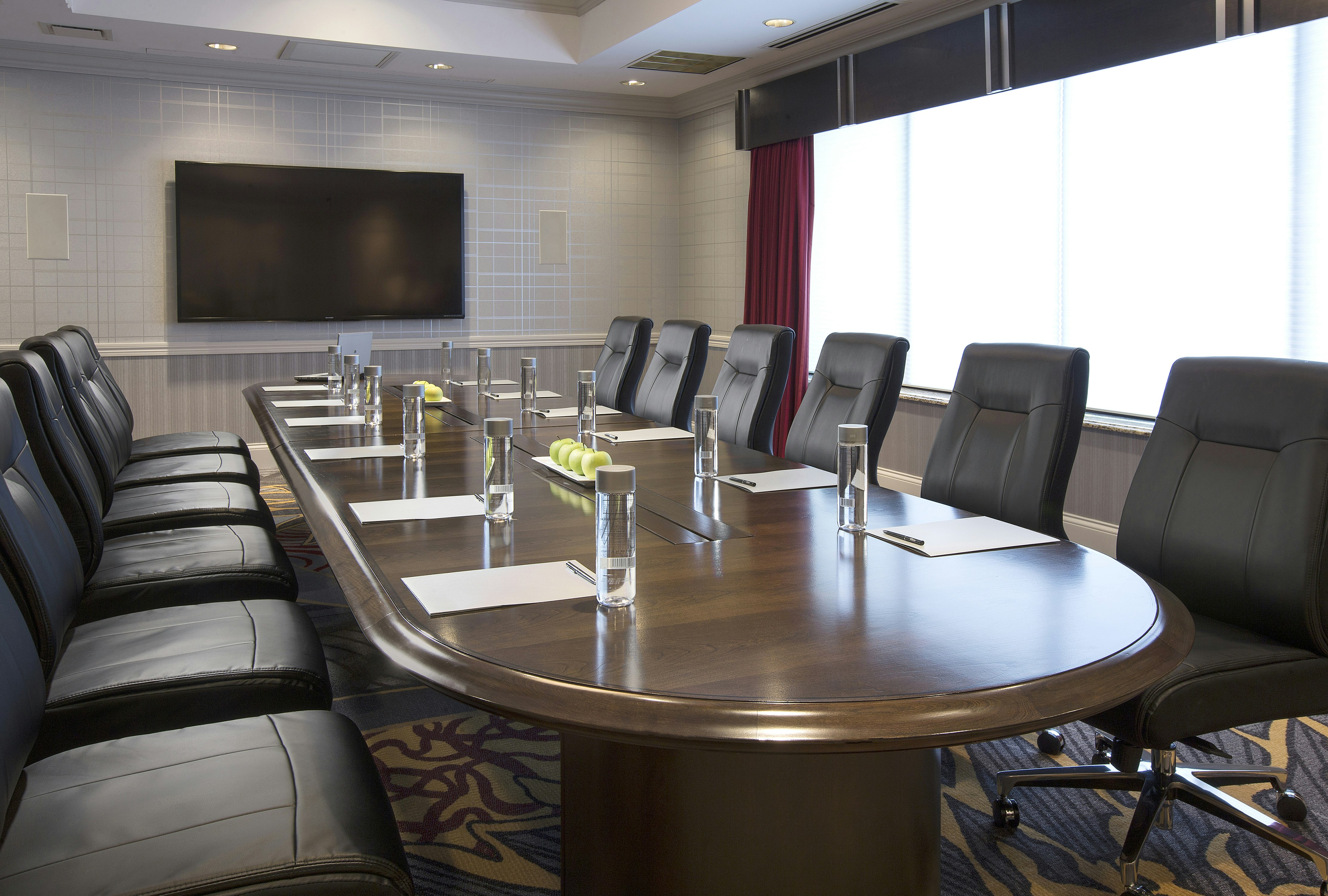 DoubleTree by Hilton Lisle Naperville 46/54