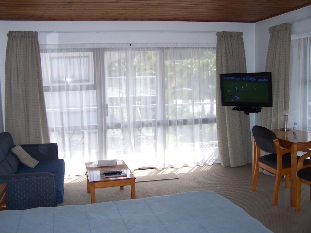 Austria Motel 38/63
