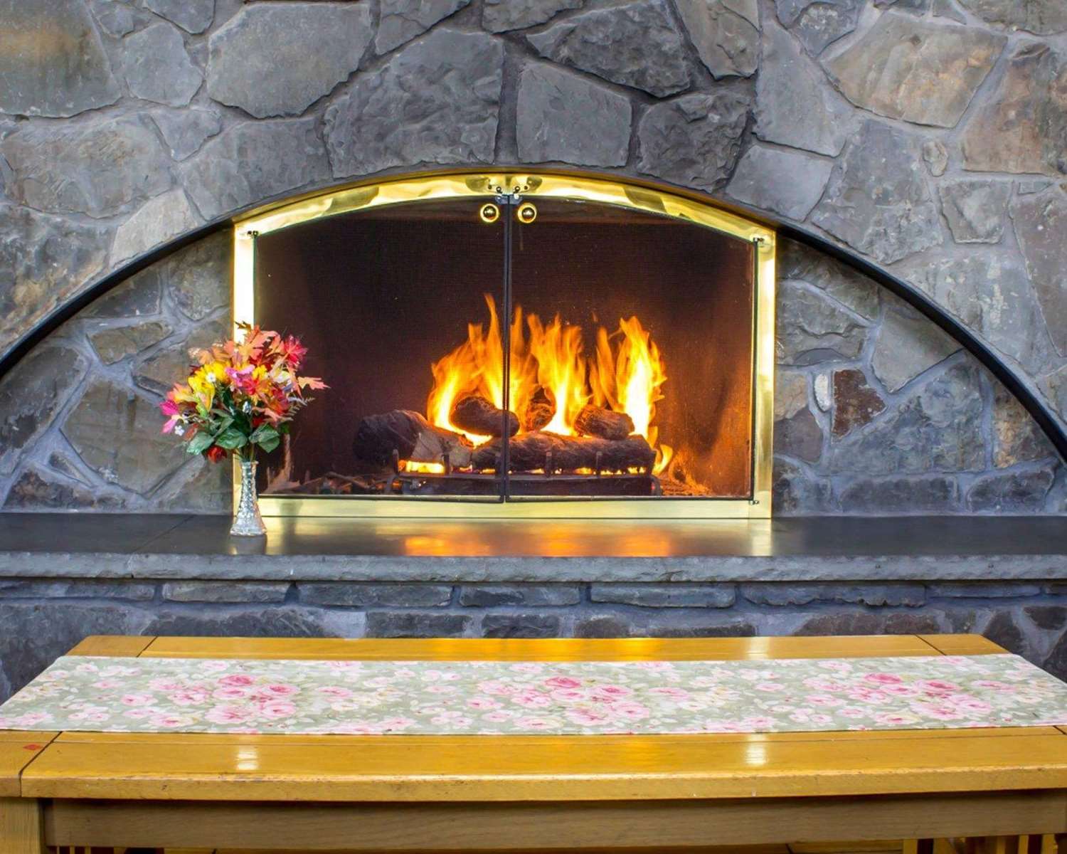 Econo Lodge Inn & Suites Colonie Center Mall 3/12