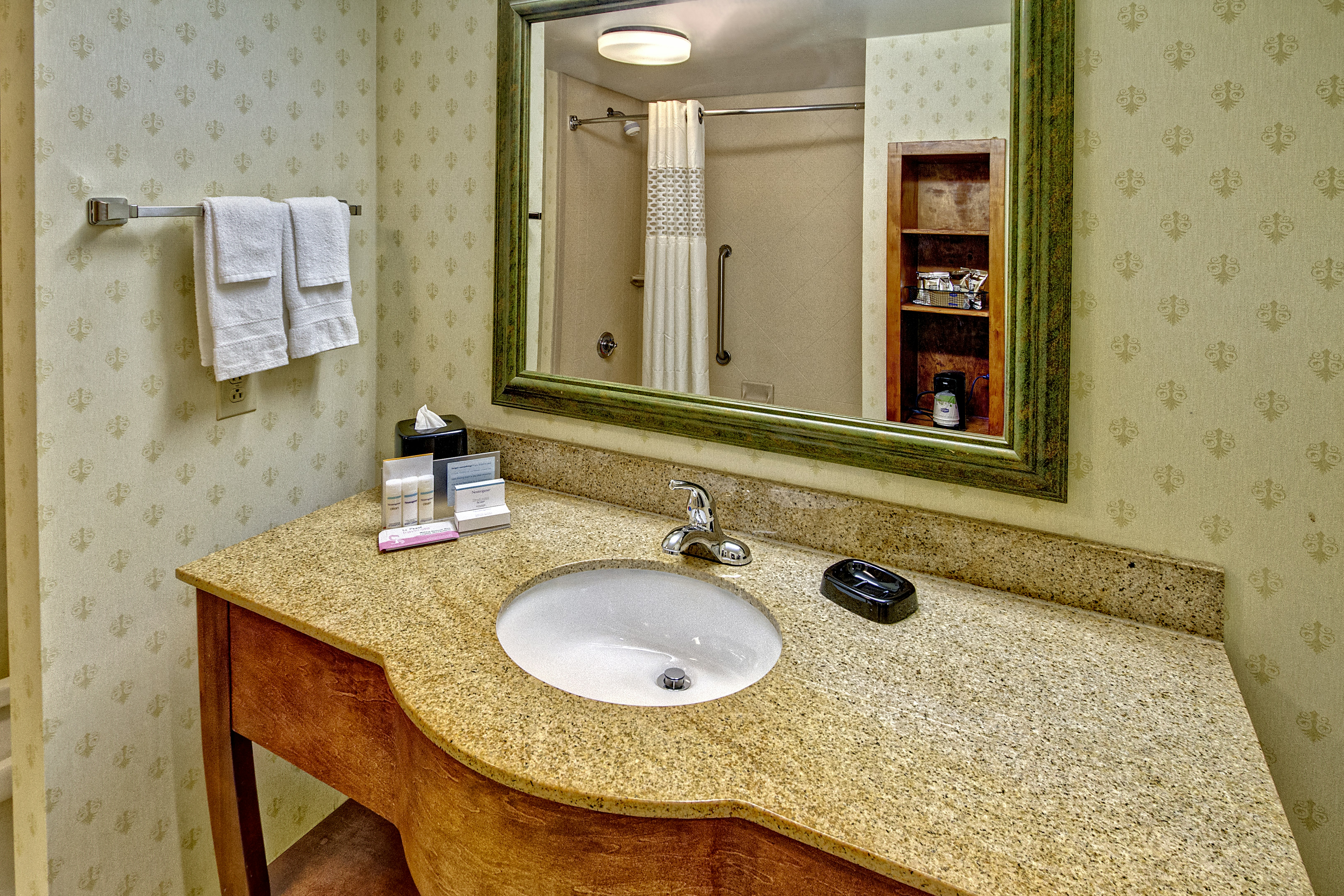 Hampton Inn Cleveland 35/35