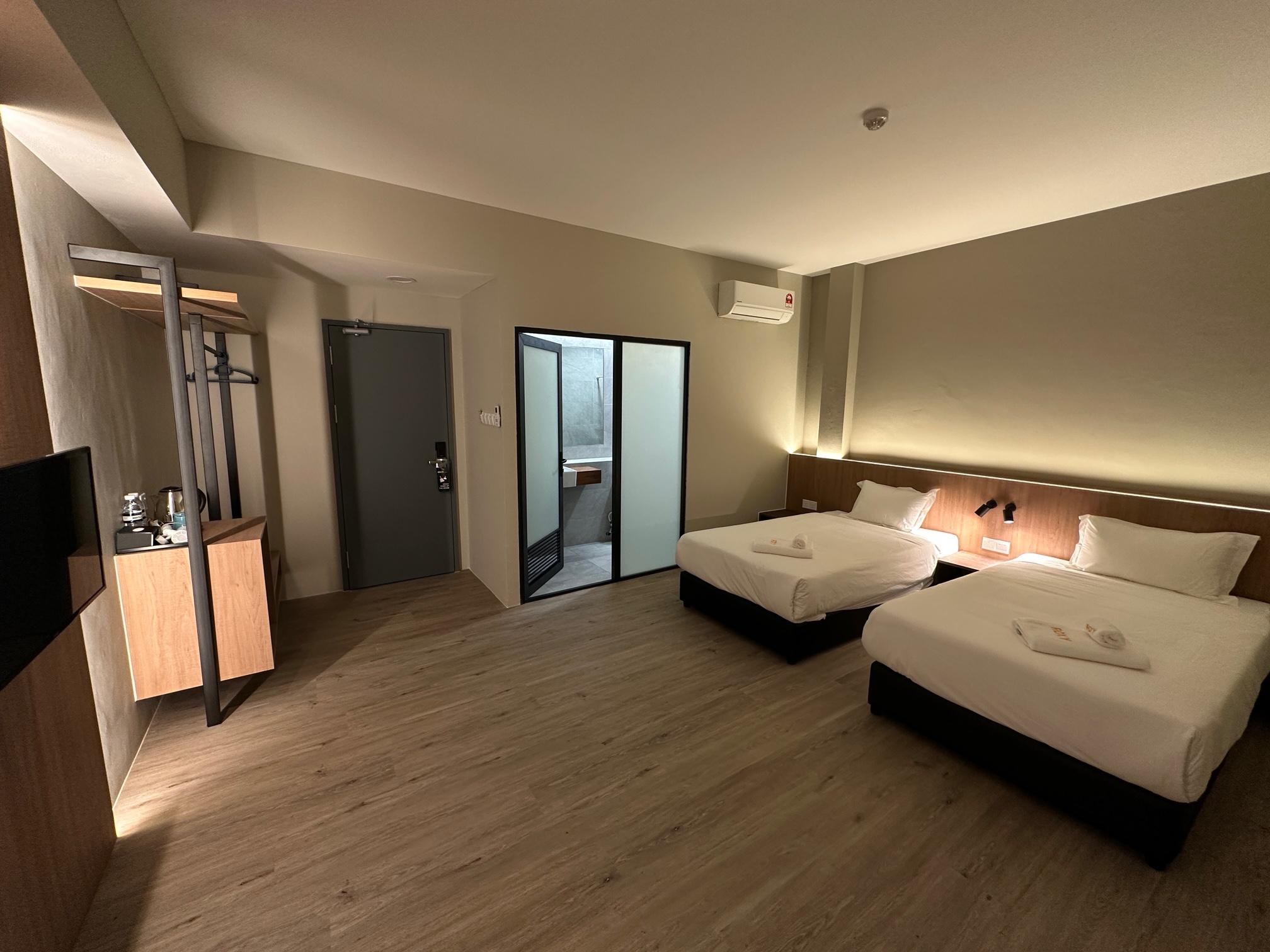 Room, Twin Beds, No Window