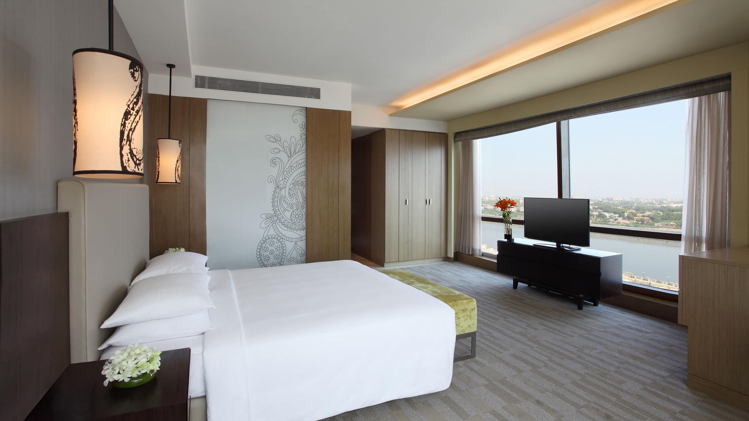 Room, Double Bed, River View