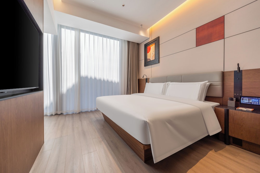 UrCove by Hyatt Taicang South Railway 6/34