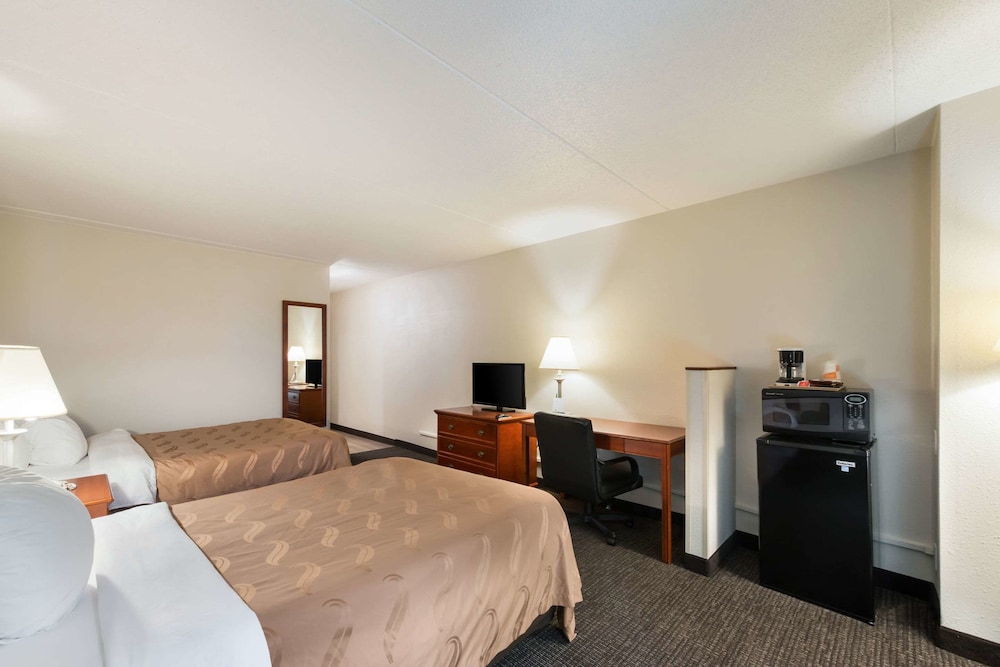 Quality Inn Bradley- Bourbonnais 20/33