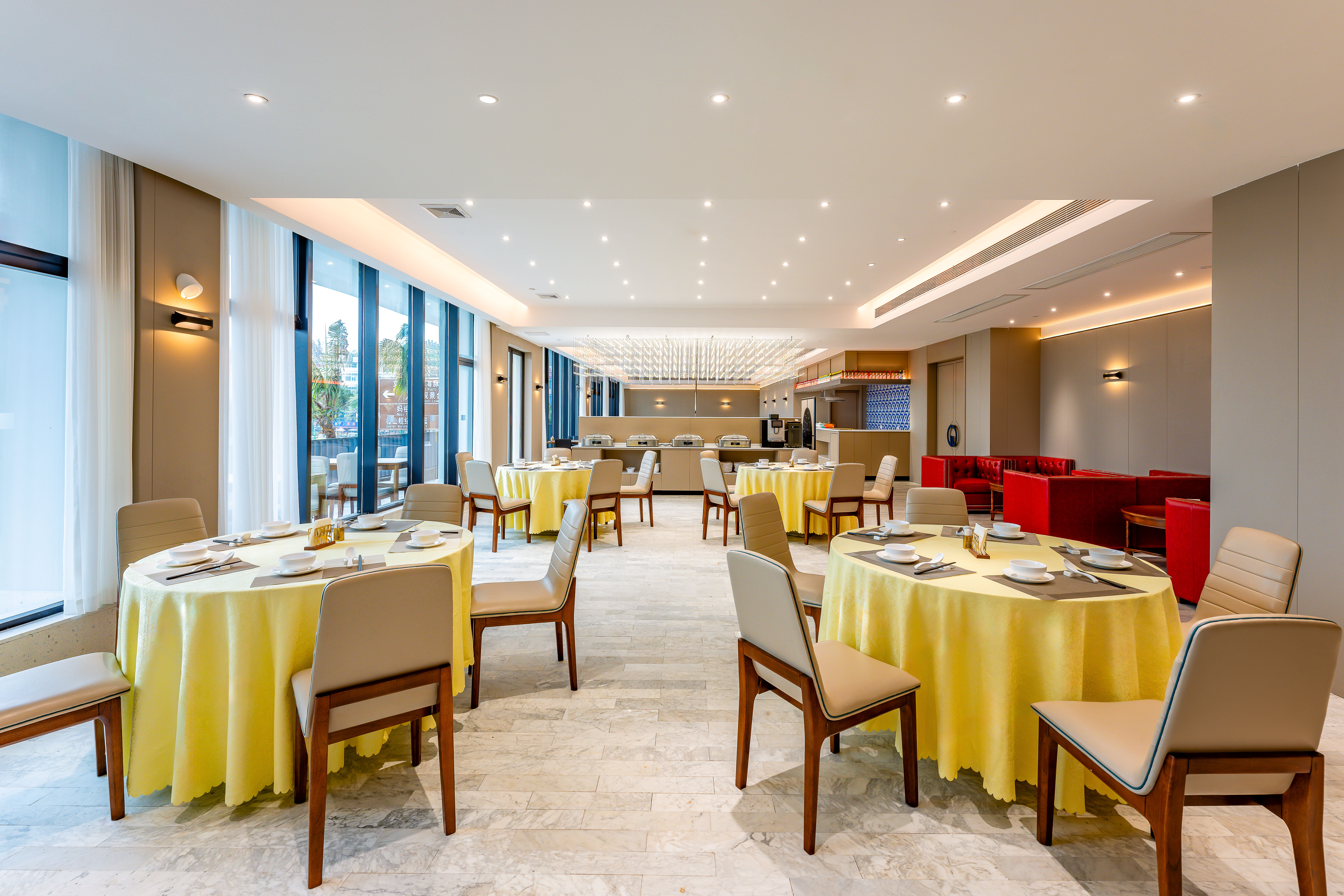 Holiday Inn Express Zhuhai Guishan Island 40/55