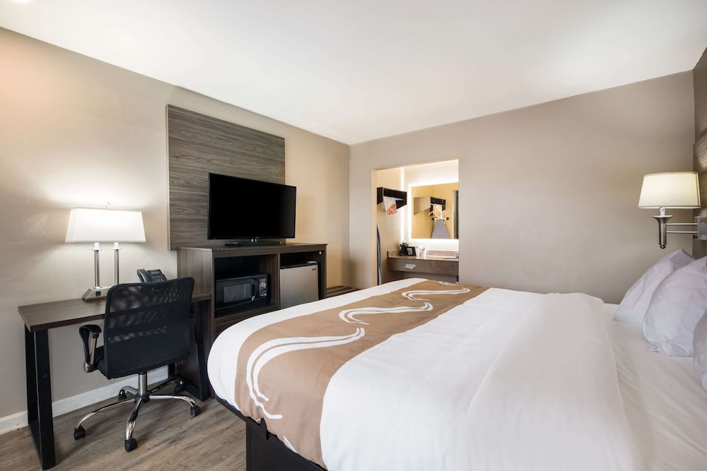 Quality Inn Gastonia East 11/32