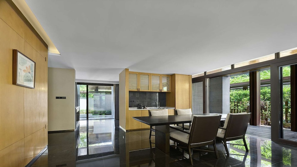 Angsana Zhuhai Hengqin 36/50