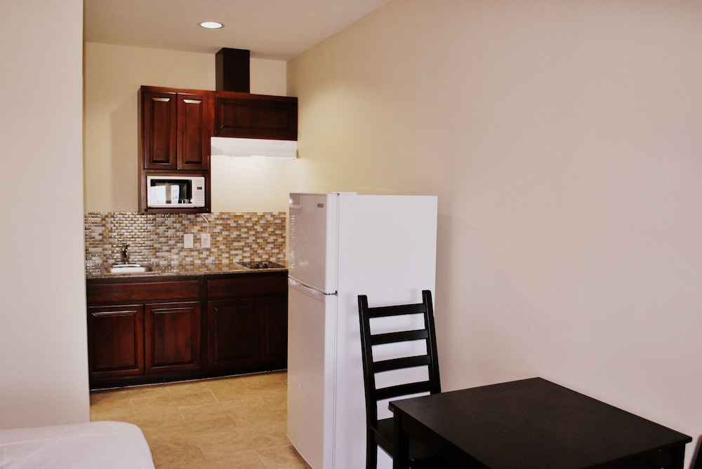 Westwood Inn Extended Stay by OYO Gonzales TX 4/13