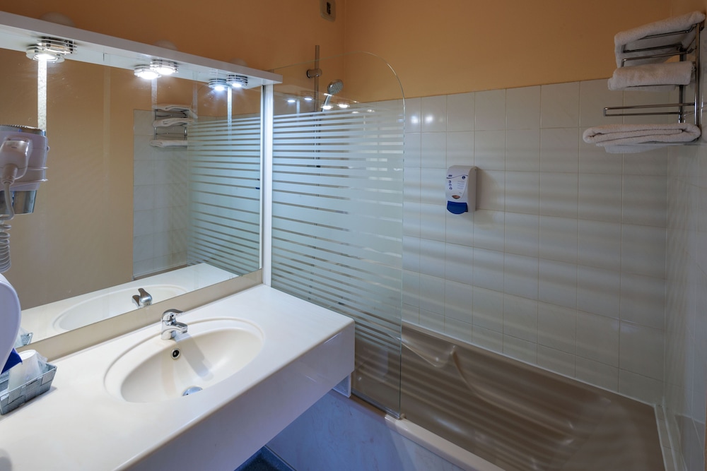 Logis Hotel Noemys Brive - Restaurant Le Teinchurier 25/25