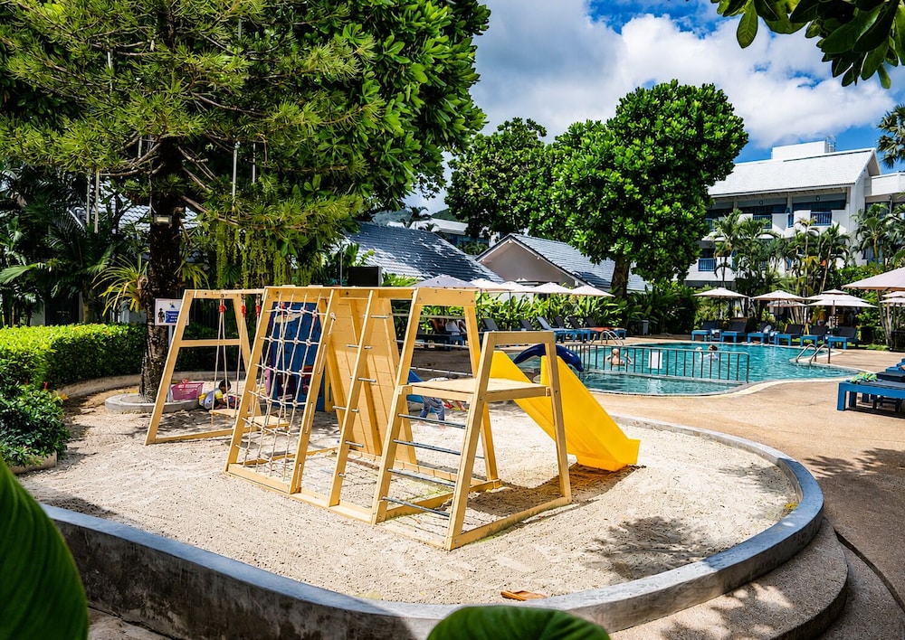 Phuket Island View Resort 66/76