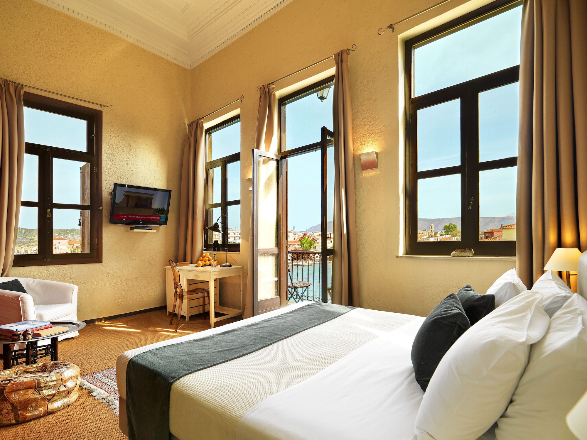 SUPERIOR, KING BED, TERRACE