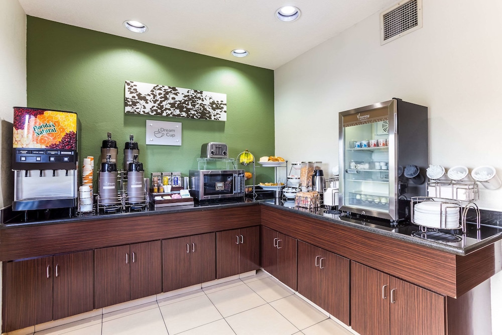Sleep Inn and Suites Kingsport TriCities Airport 7/50