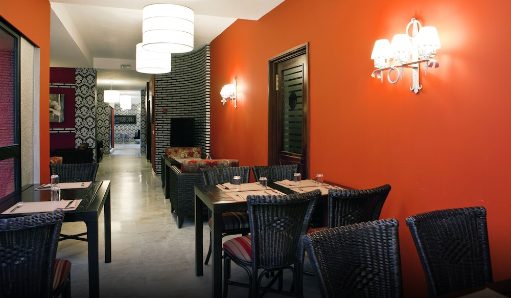 Hotel Itaca Colon 46/63