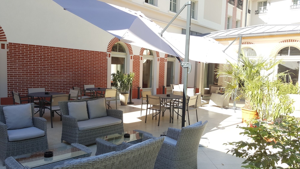 Hotel Castel Maintenon - Handwritten Collection 34/64