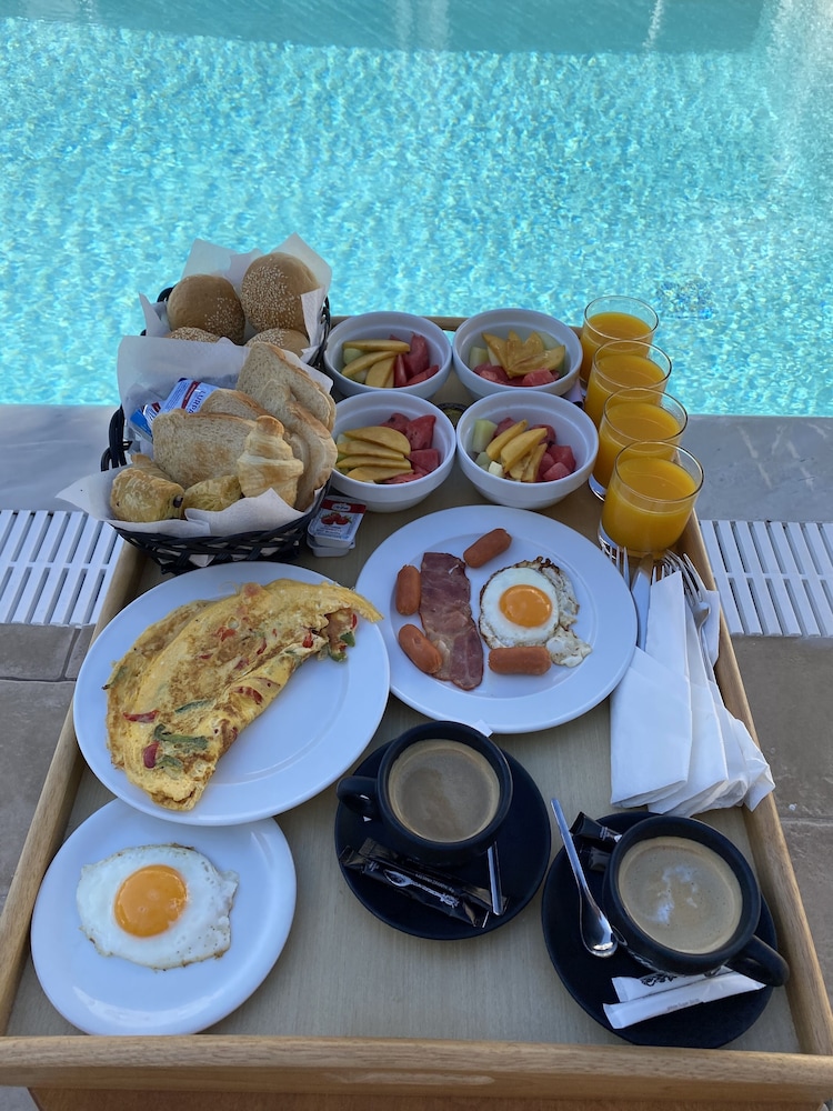Kalya Suites 42/59