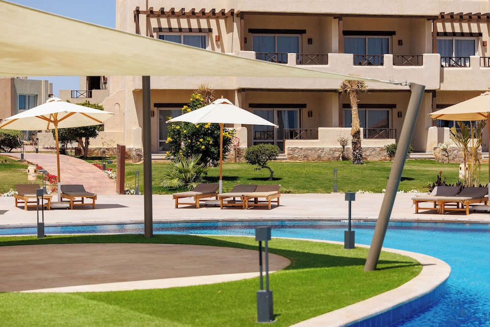 True Beach Resort 48/58