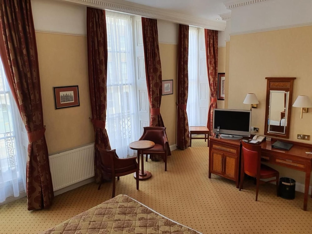 Grange Clarendon Hotel 58/72