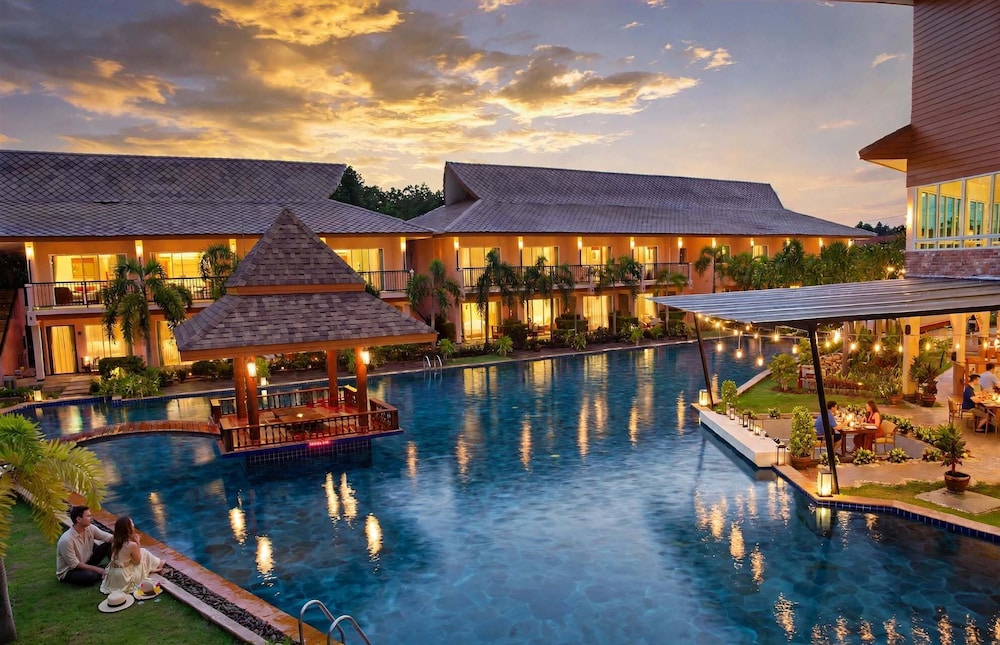 Chivatara Resort And Bangtao Beach Resort Phuket 4/66
