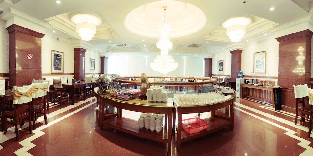 Adina Hotel 7/50