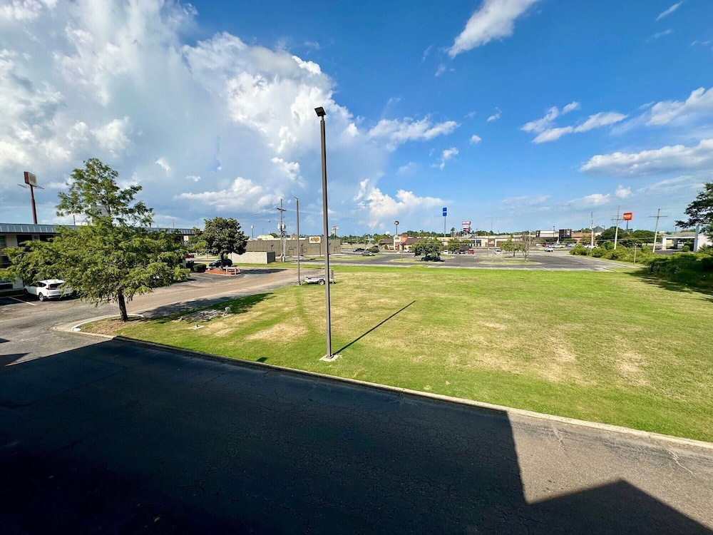 Motel6 West Monroe, LA 55/60