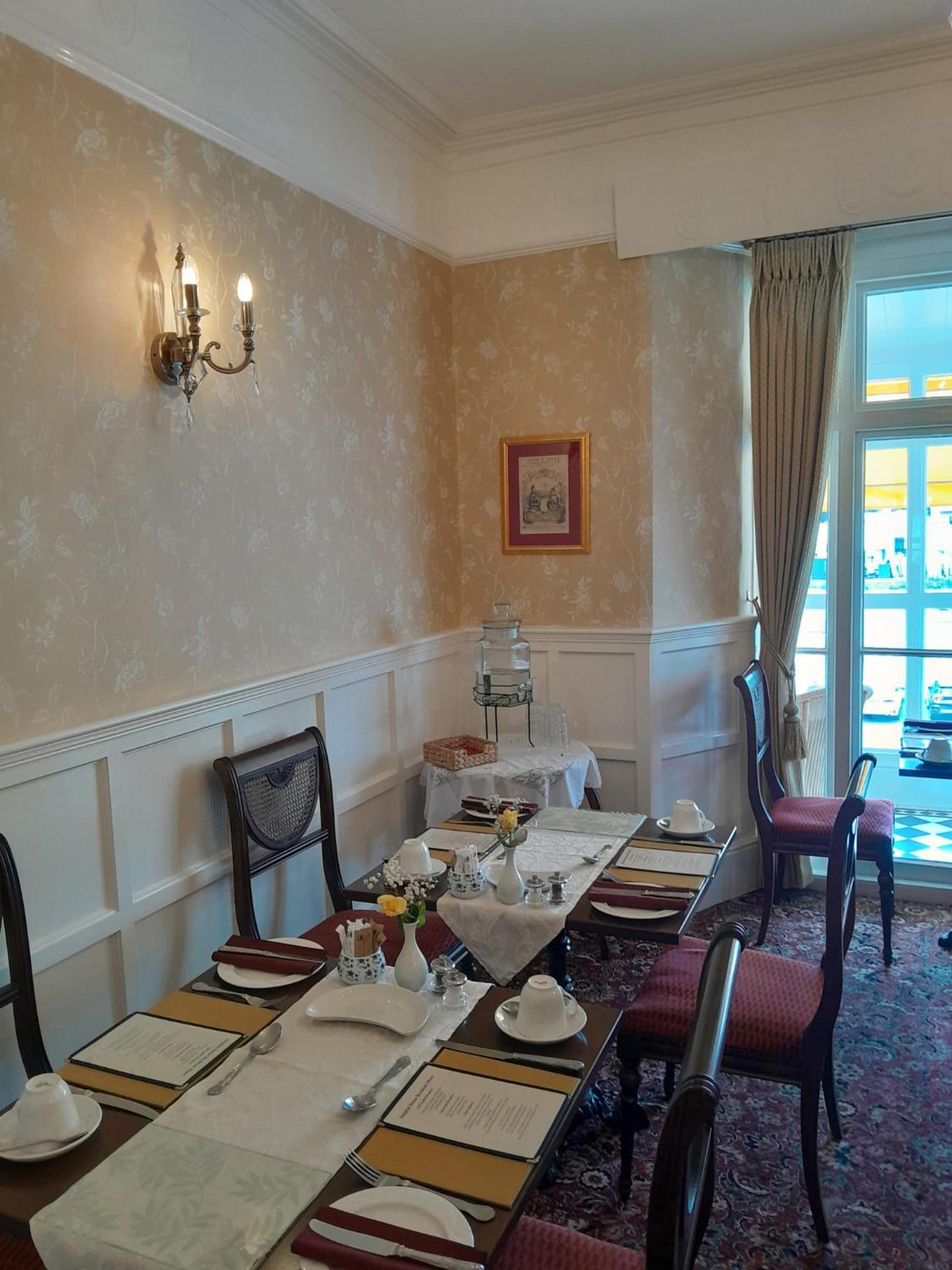 Dolphin Guest House 17/23