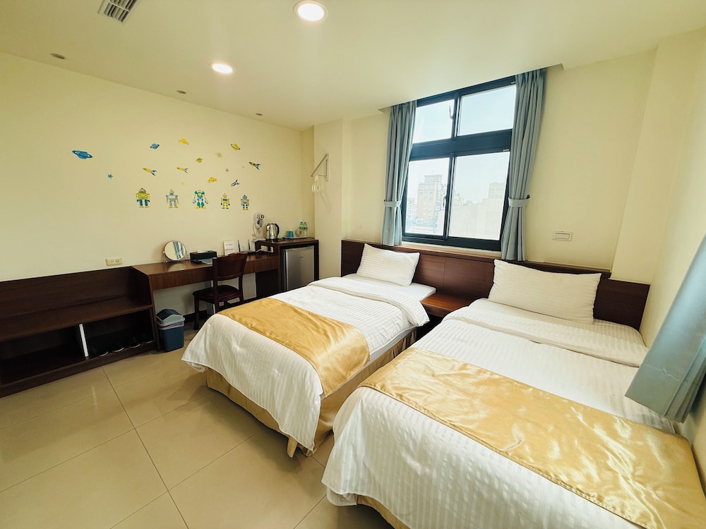 Frank's Hostel 17/50