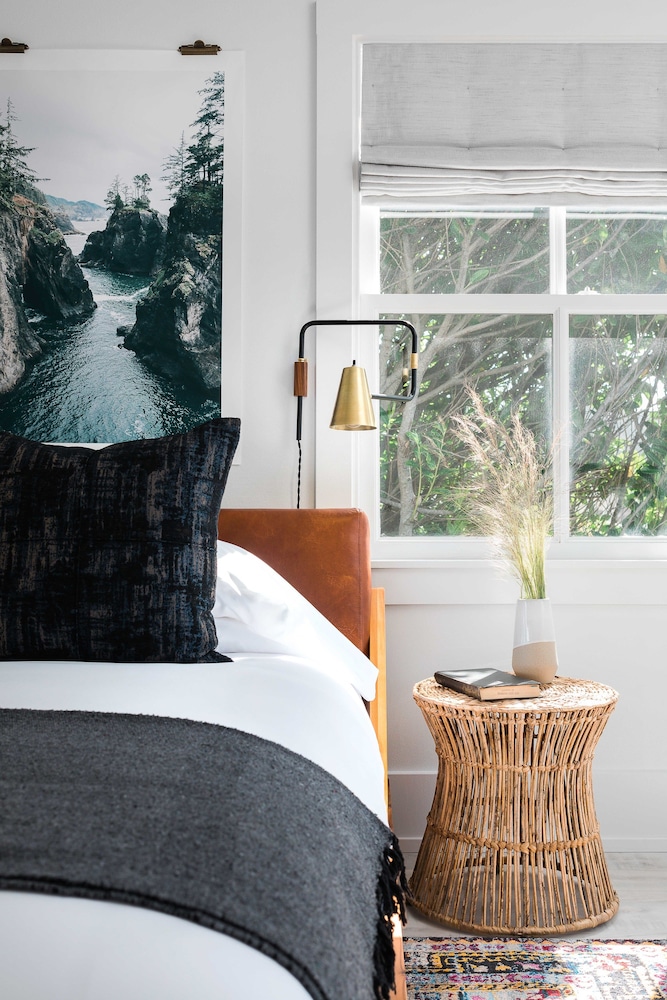 Grand, House, King Bed, with View