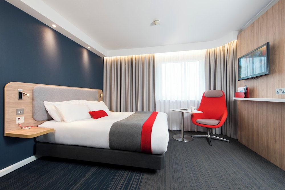 غرفة قياسية بسرير مزدوج لذوي الإعاقة، Holiday Inn Express Bath an IHG Hotel 2/3