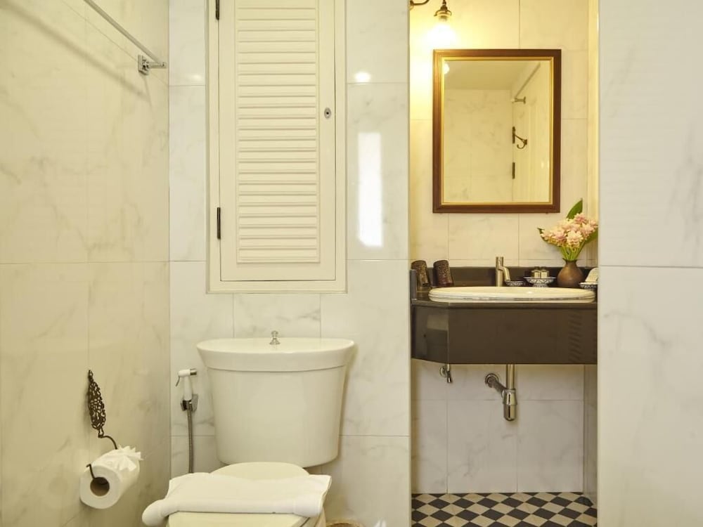 SSIP Boutique Dhevej Bangkok 48/50