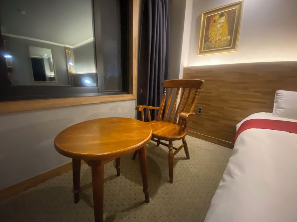 Ariana Hotel 36/51