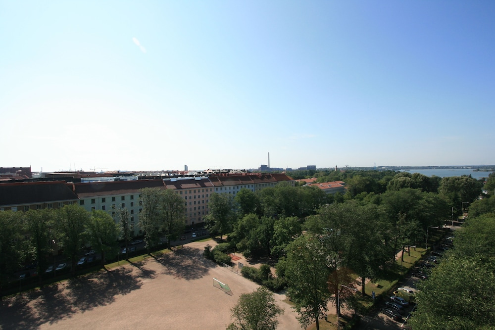 Töölö Towers 41/50