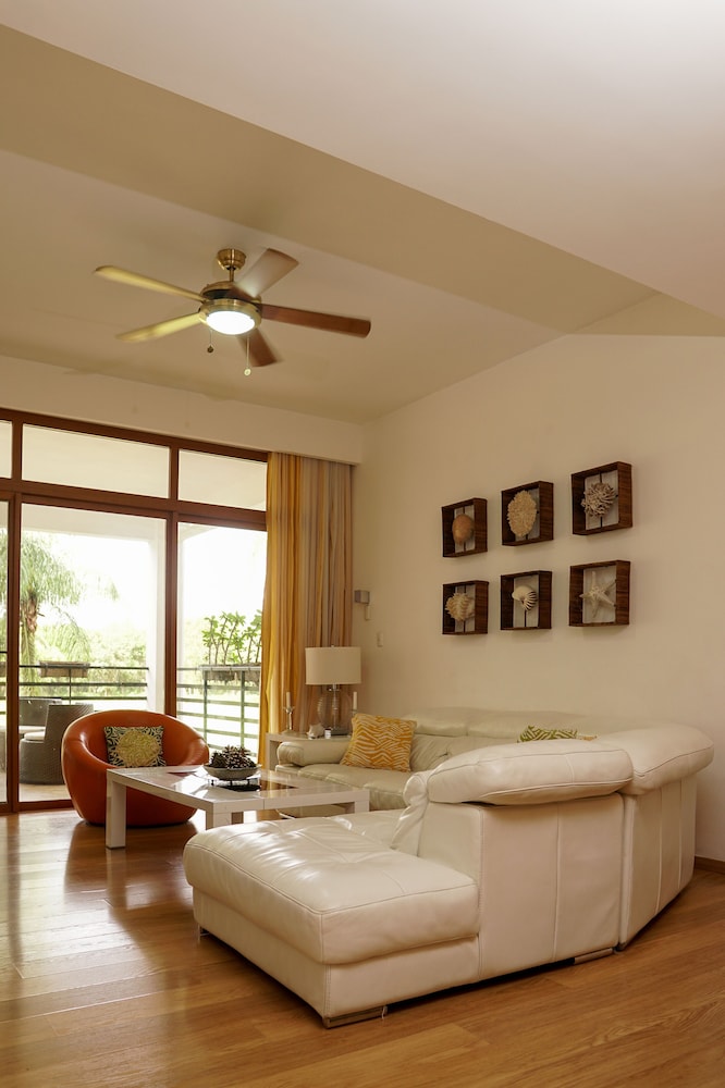 Sybaris Residences 14/50