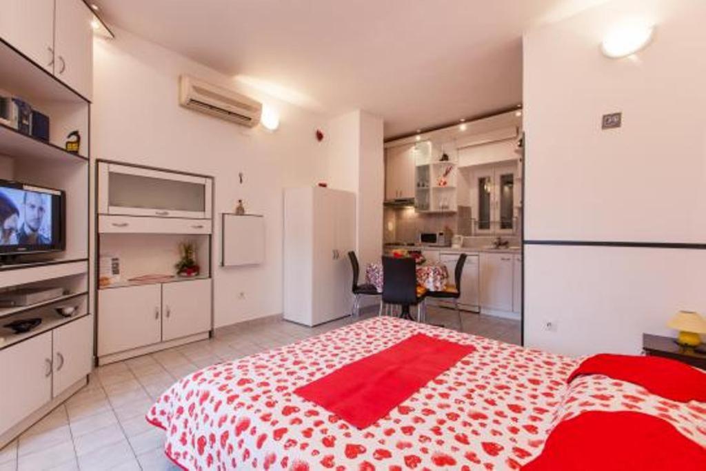 Villa Dube 21/50