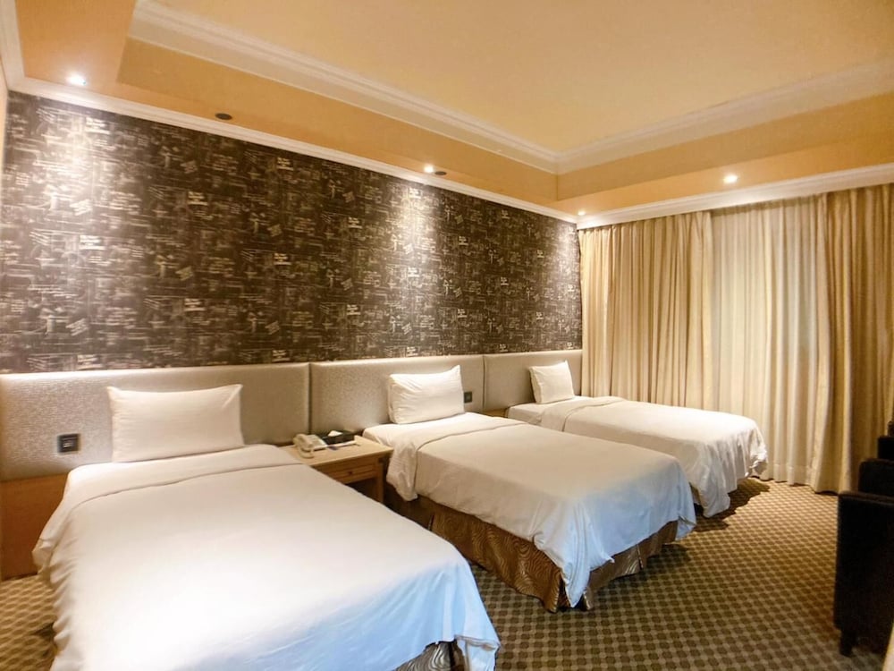 All Fun Business Hotel 19/46