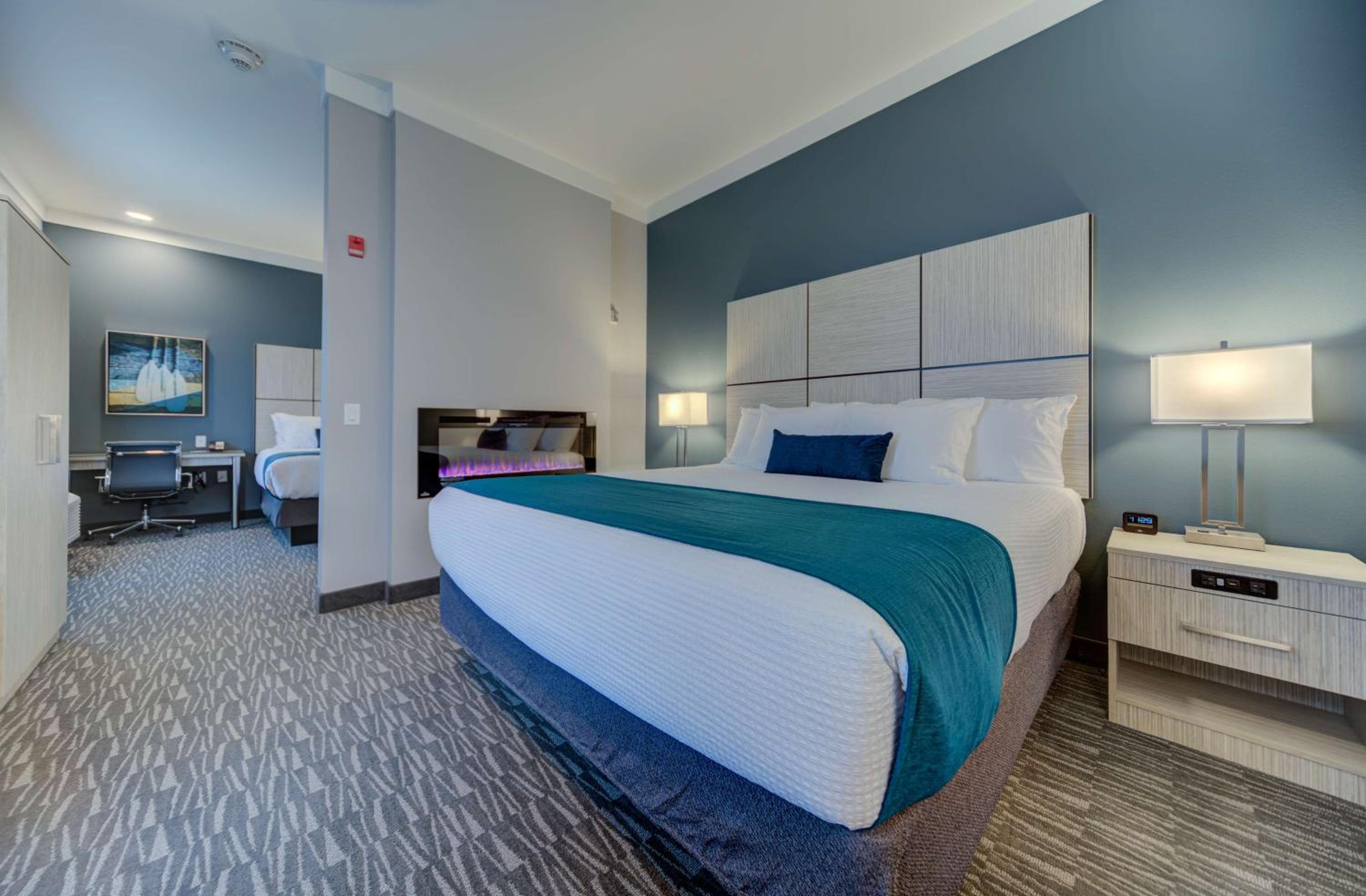 جناح بسرير كينج وسريرين كوين، Hotel Peppertree Bend, BW Premier Collection 2/13