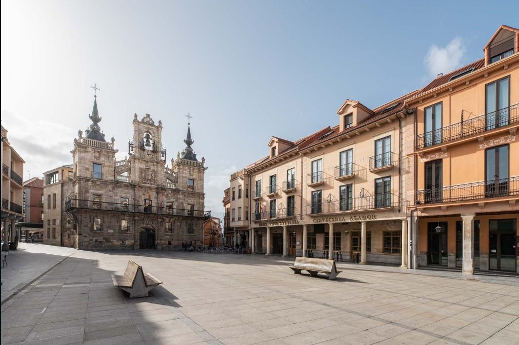 Exe Astur Plaza 24/27