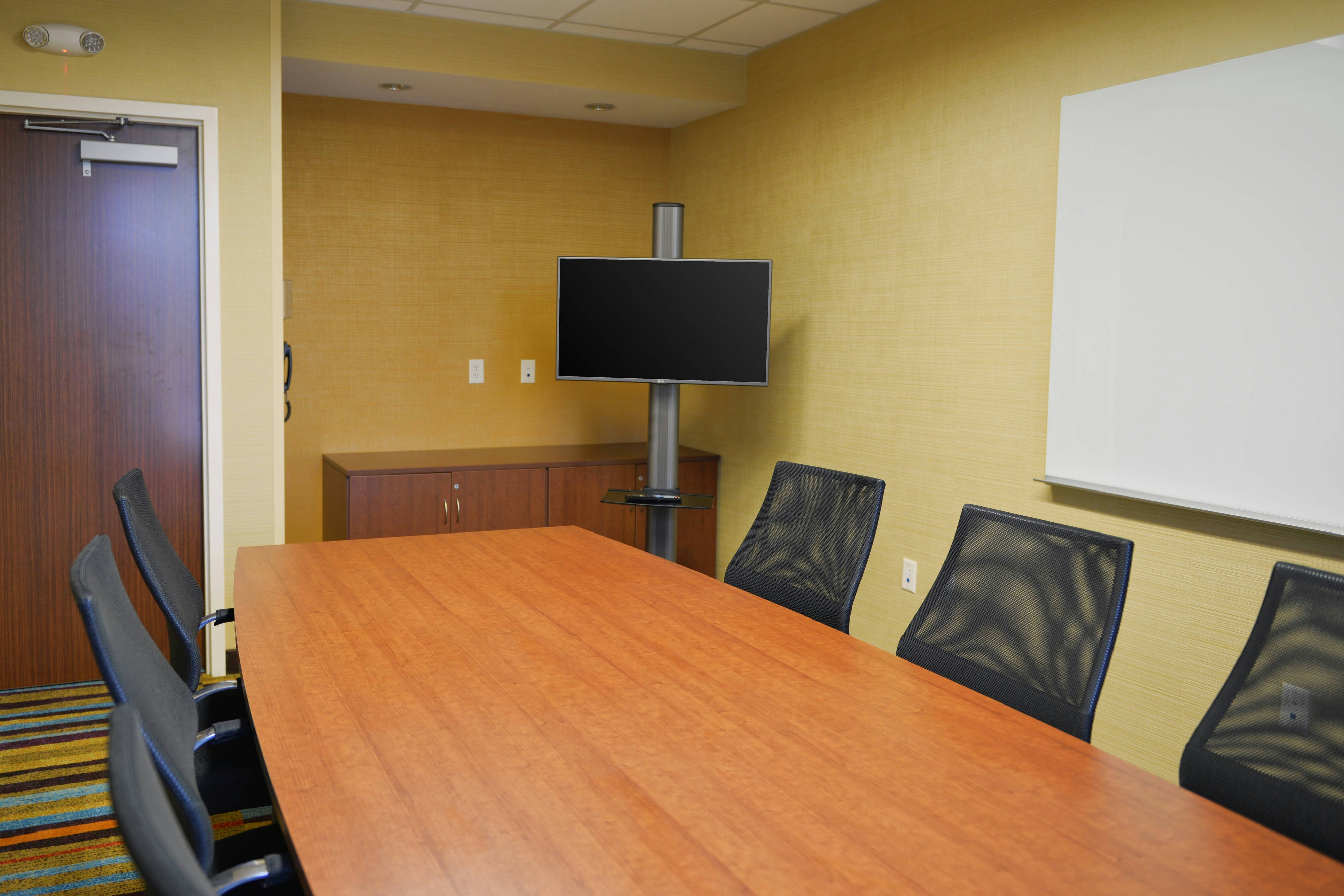 Fairfield Inn Suites Canton South 8/9