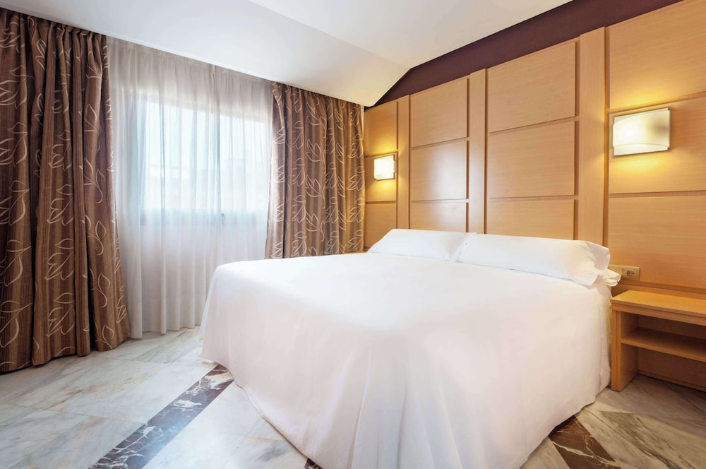 Hotel Puertollano 13/26