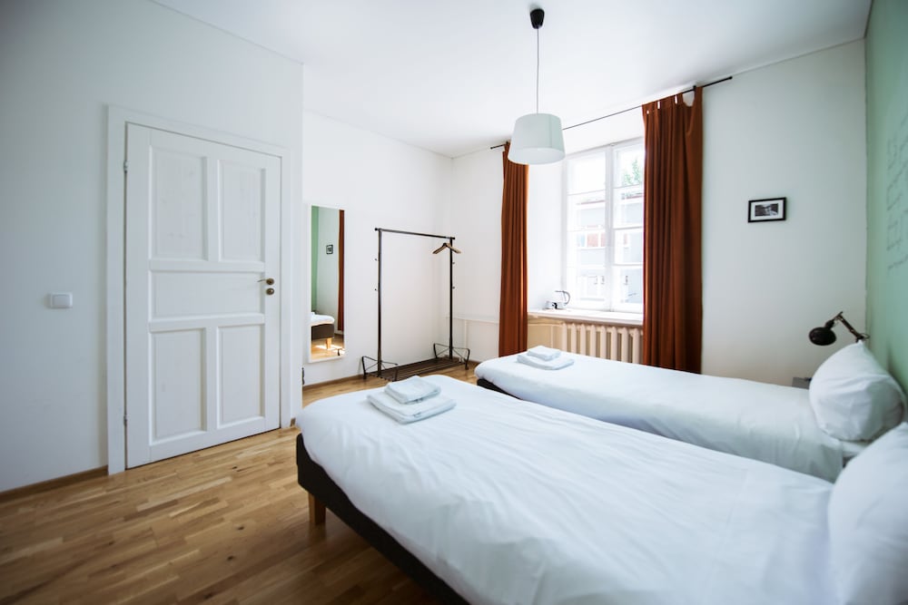 Bookinn B&B 6/50