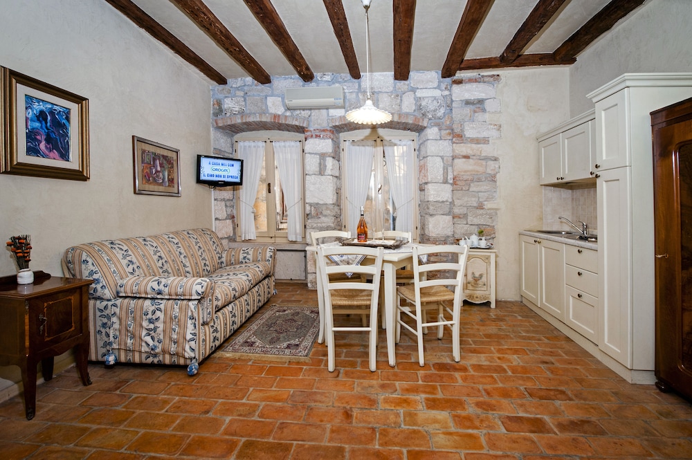Residence Porta Antica 28/50