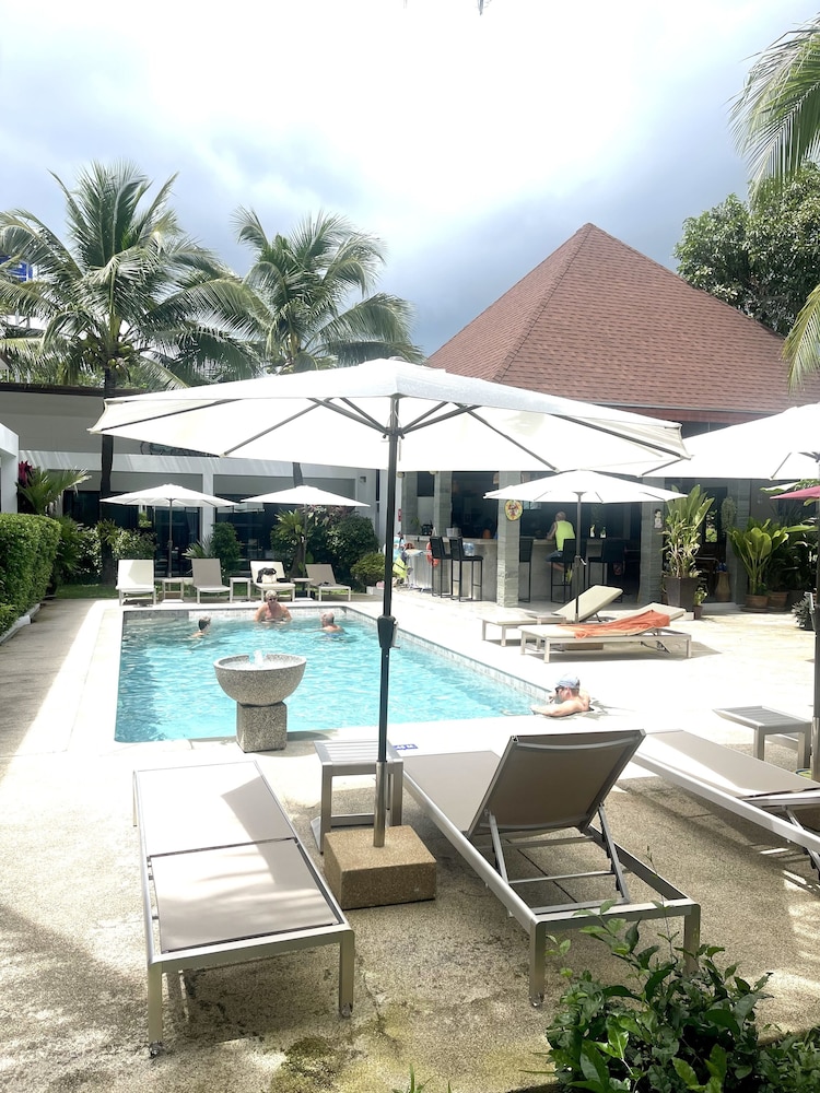 Lotus Bleu Resort & Restaurant 49/61