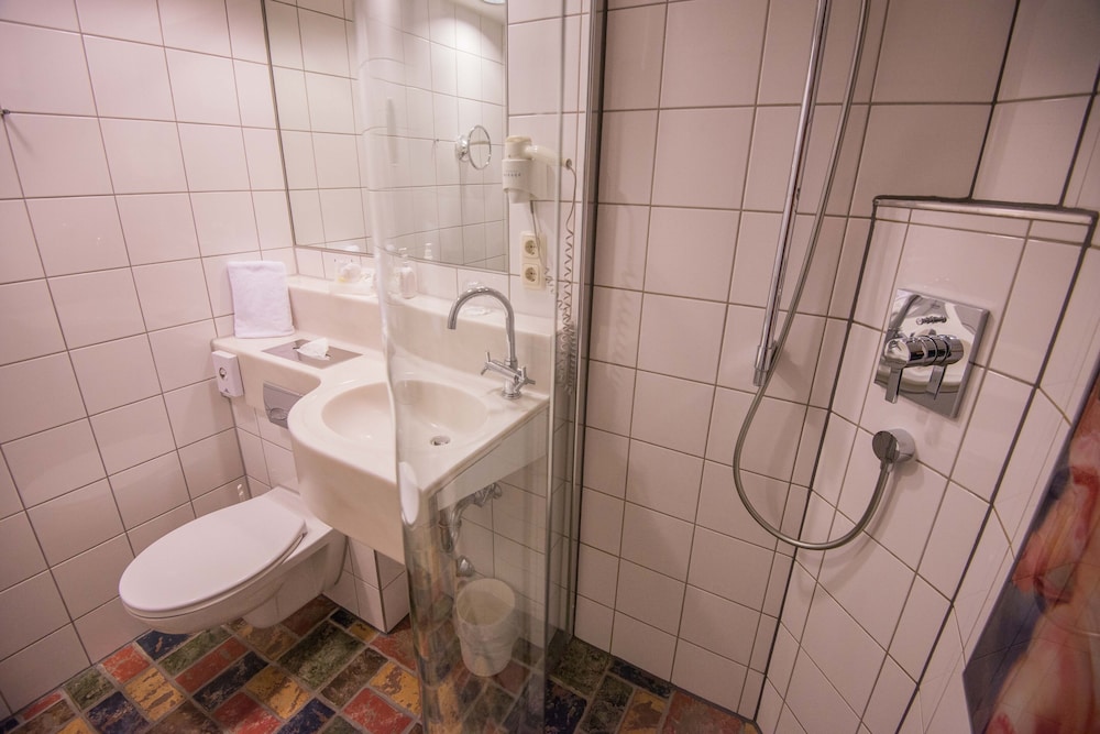 Ringhotel Alpenhof 67/71